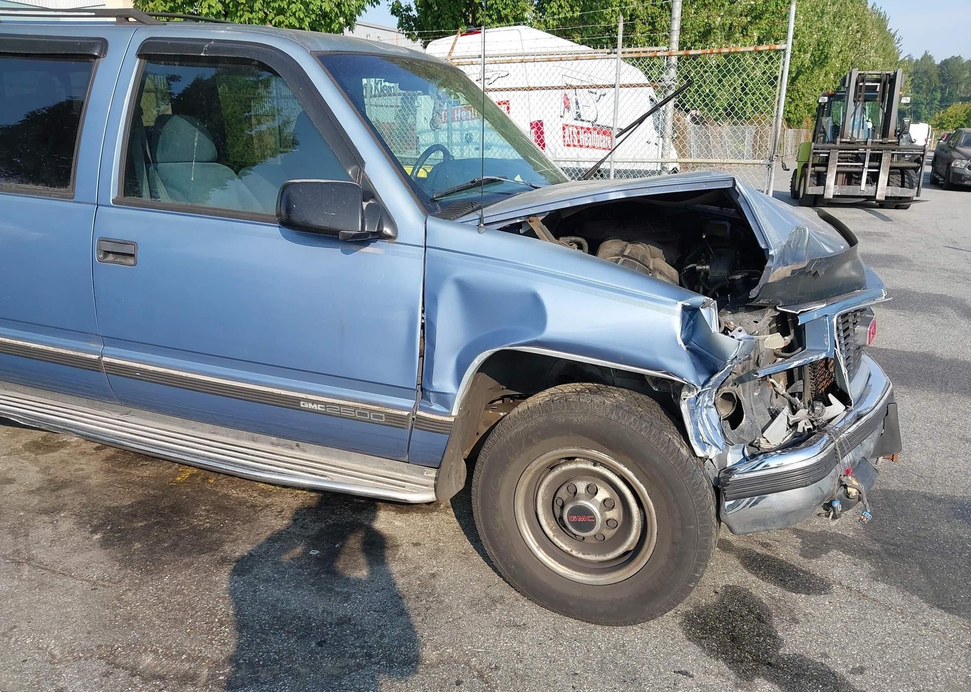 1995 GMC SUBURBAN C2500