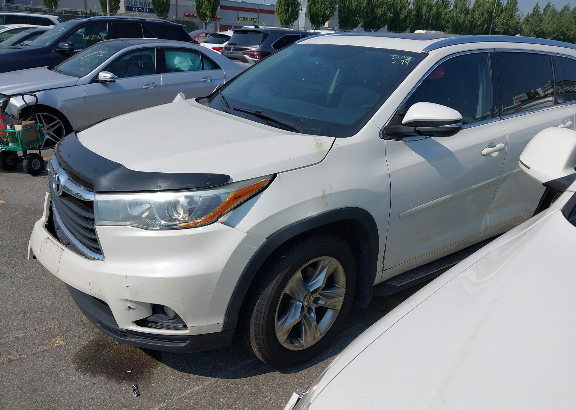 2015 TOYOTA HIGHLANDER LIMITED
