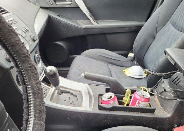 2010 MAZDA 3 S