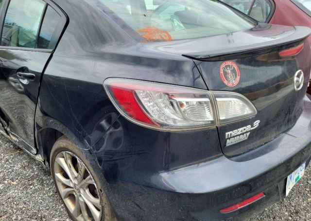 2010 MAZDA 3 S