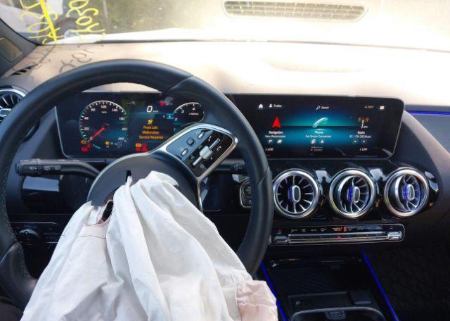 2021 MERCEDES-BENZ GLA 250 4MATIC