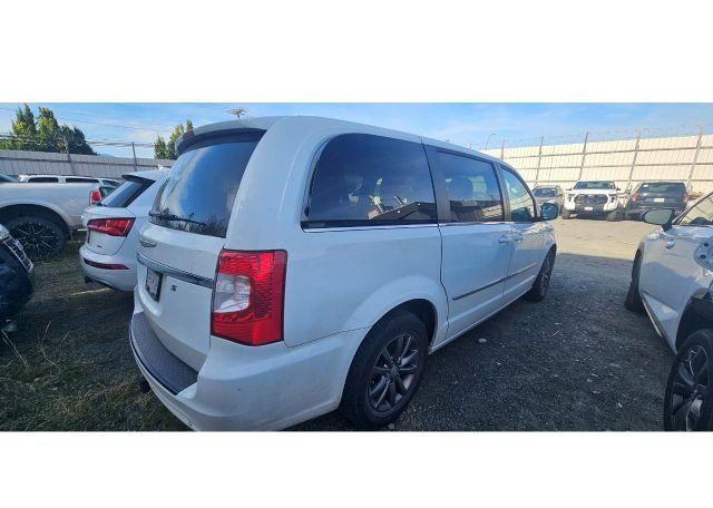 2015 CHRYSLER TOWN & COUNTRY S