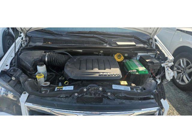 2015 CHRYSLER TOWN & COUNTRY S