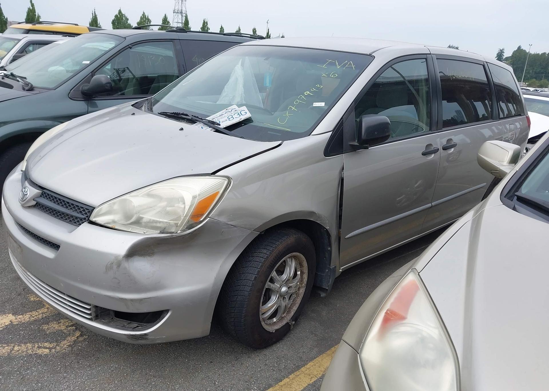 2005 TOYOTA SIENNA CE