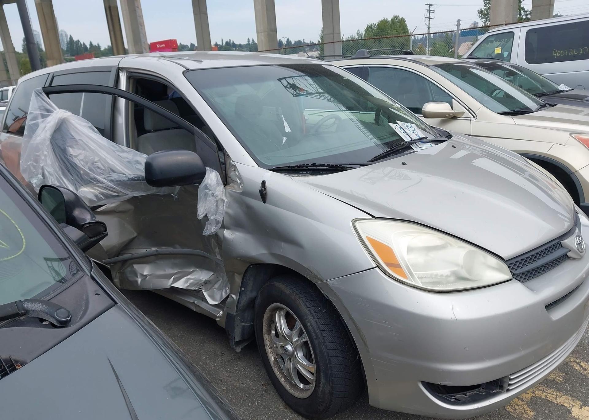 2005 TOYOTA SIENNA CE