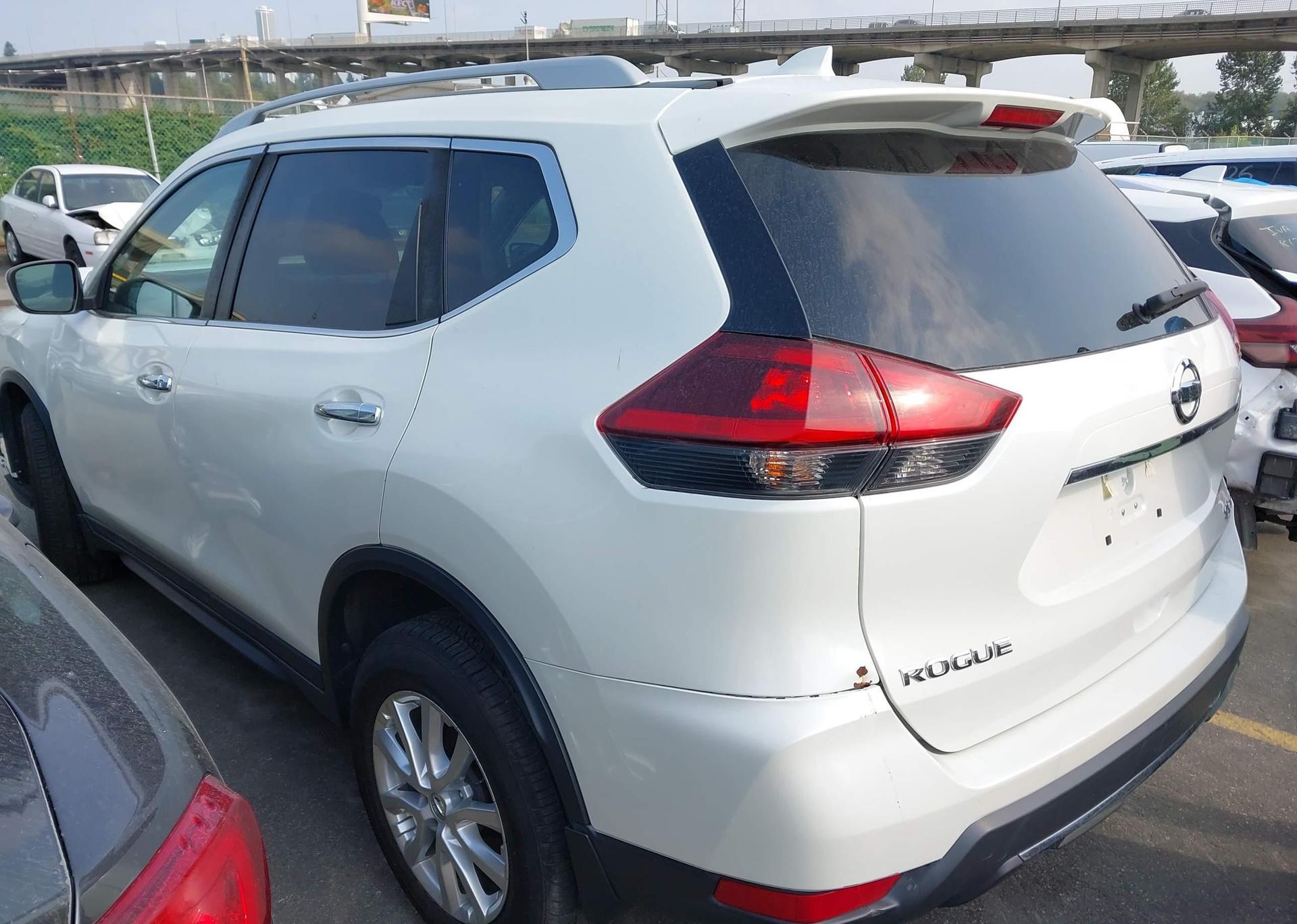 2018 NISSAN ROGUE SV