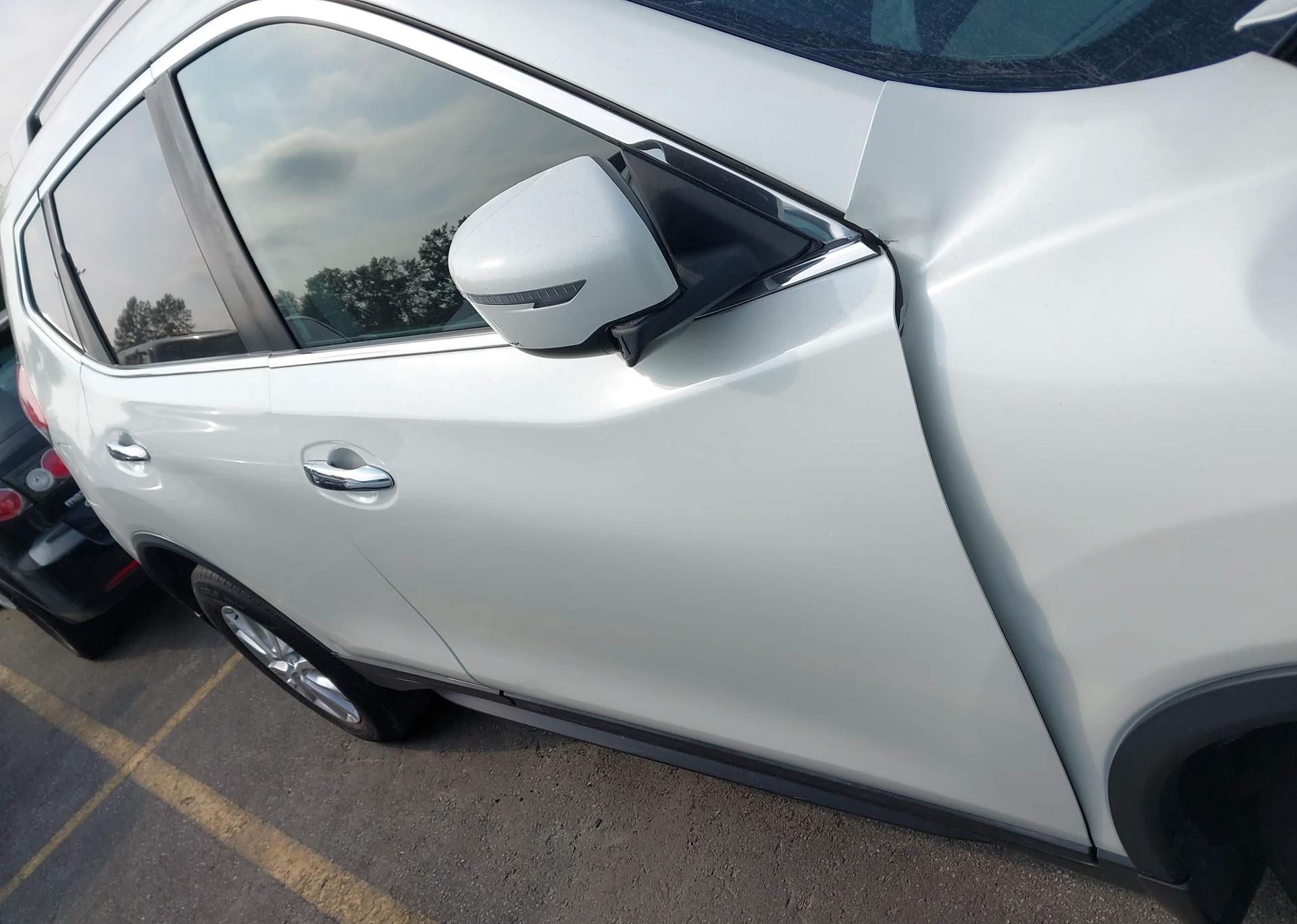2018 NISSAN ROGUE SV