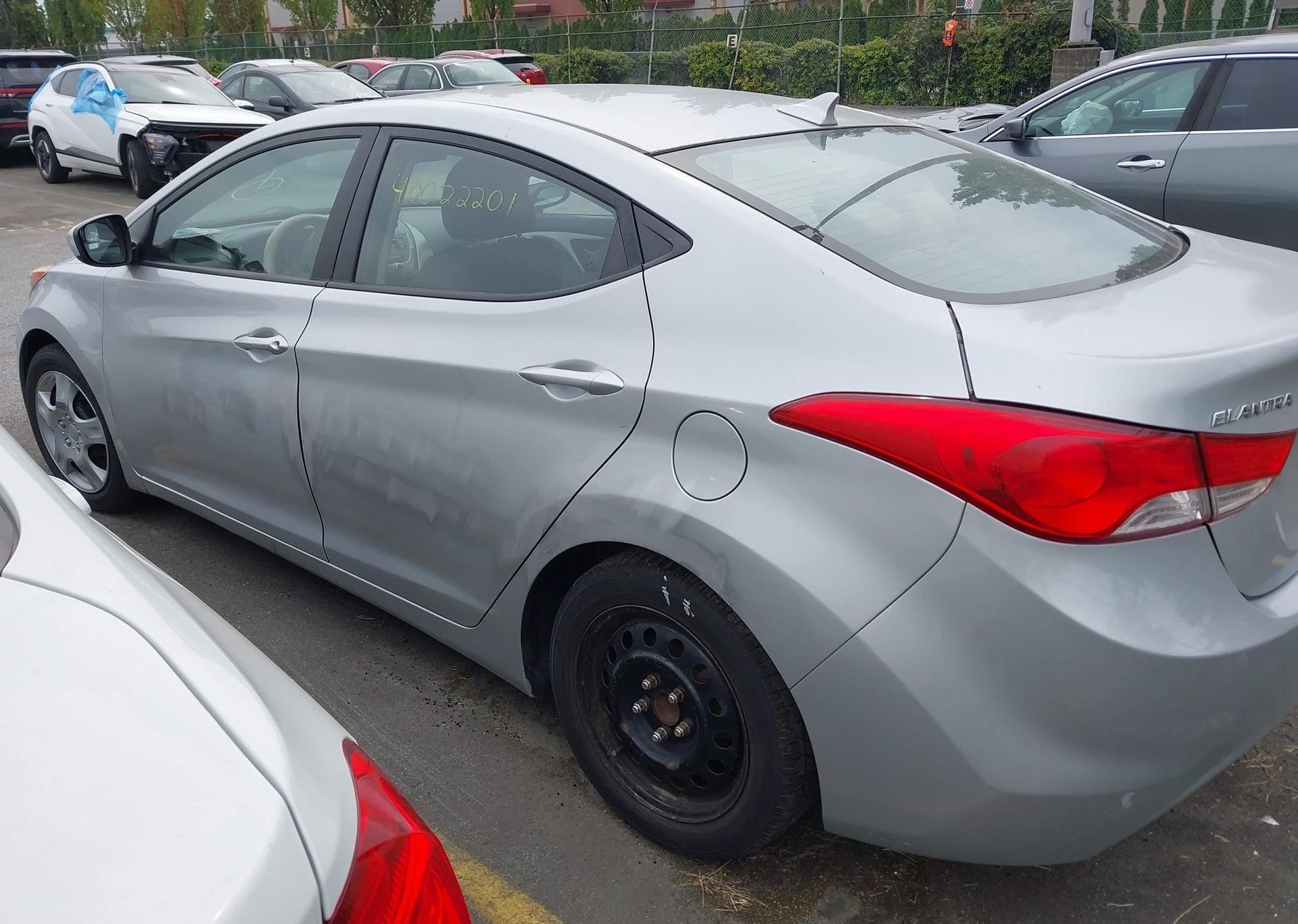 2013 HYUNDAI ELANTRA GLS