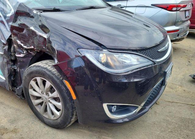 2017 CHRYSLER PACIFICA TOURING L
