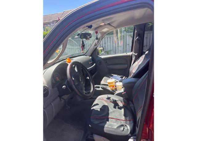 2006 JEEP LIBERTY SPORT