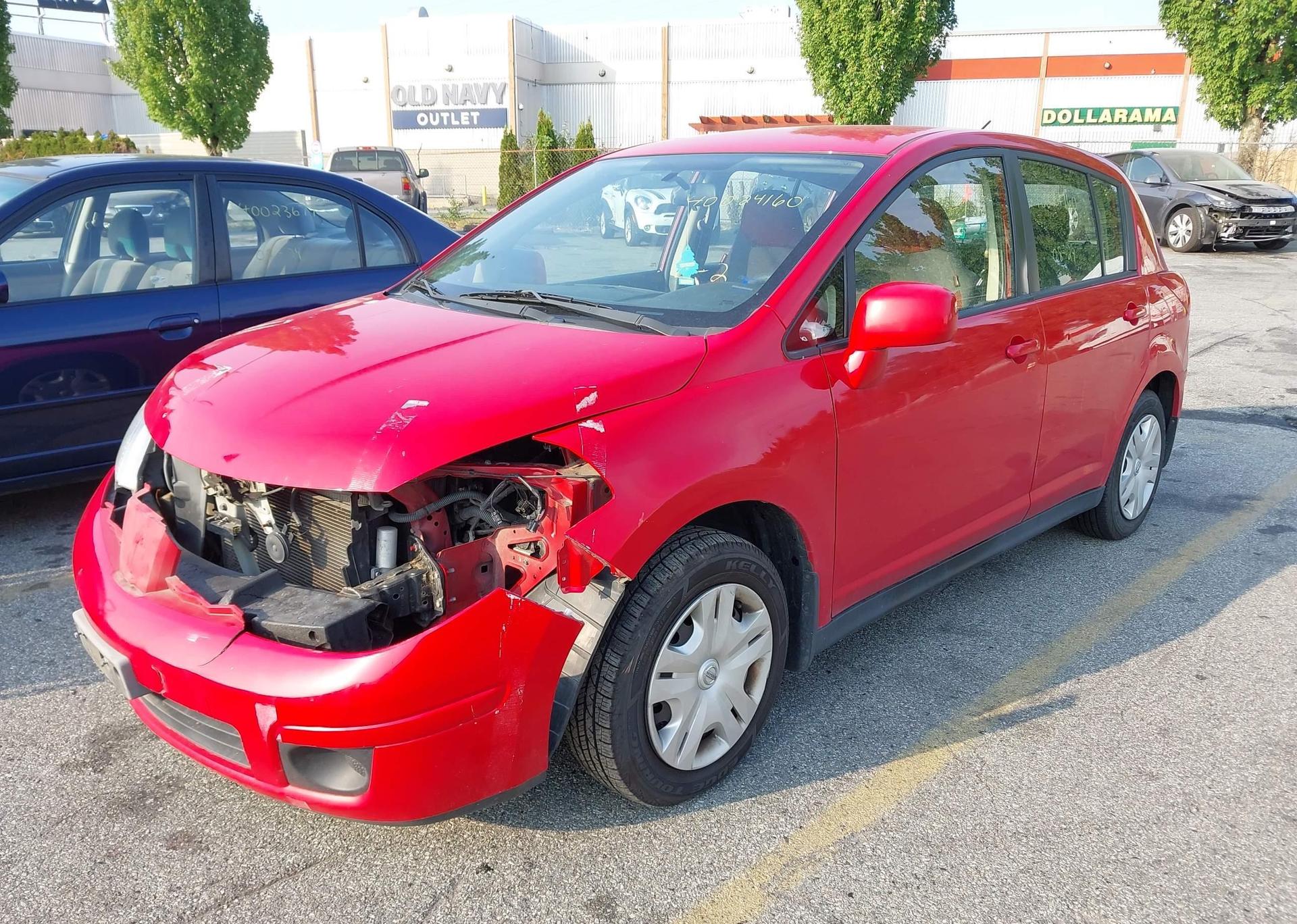 2011 NISSAN VERSA