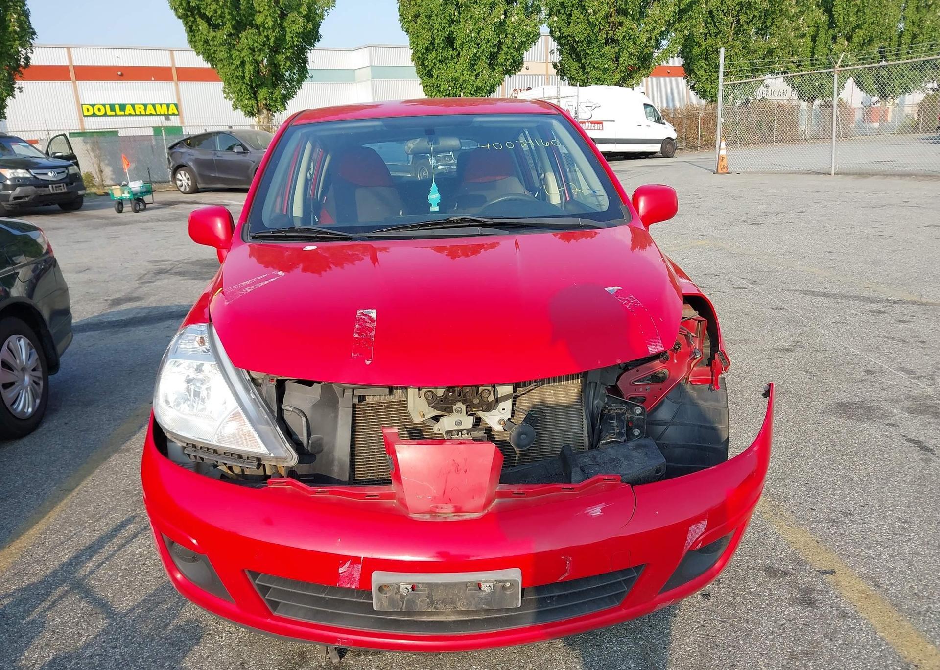 2011 NISSAN VERSA
