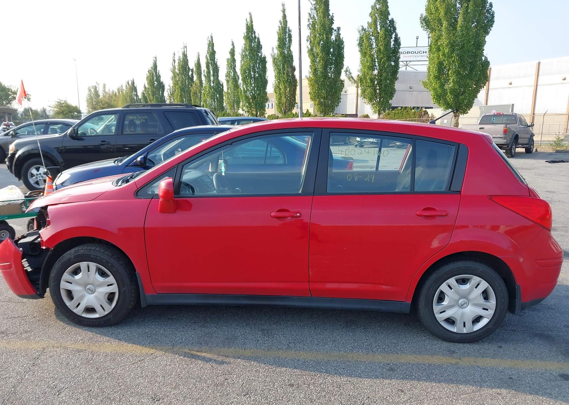 2011 NISSAN VERSA