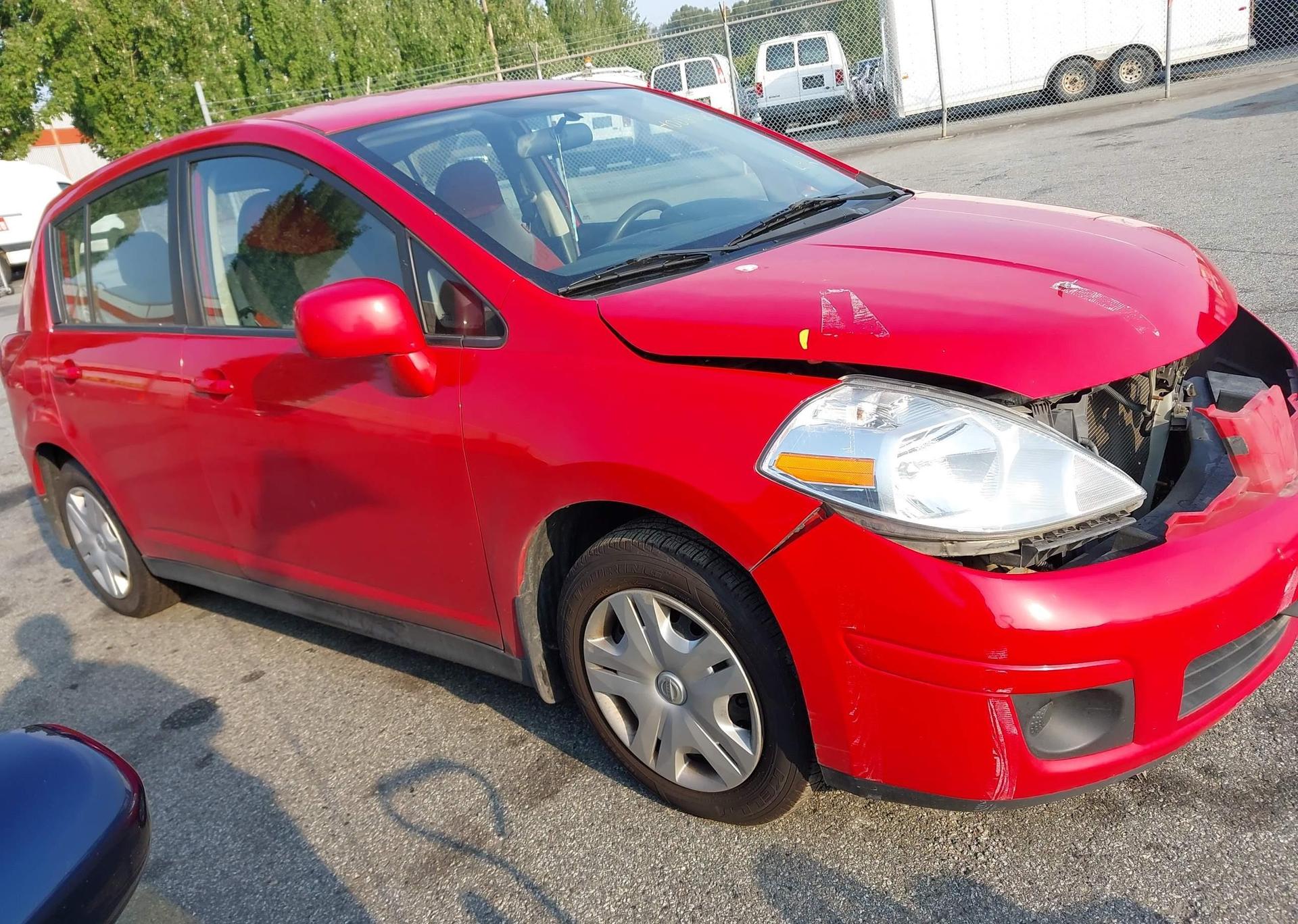 2011 NISSAN VERSA