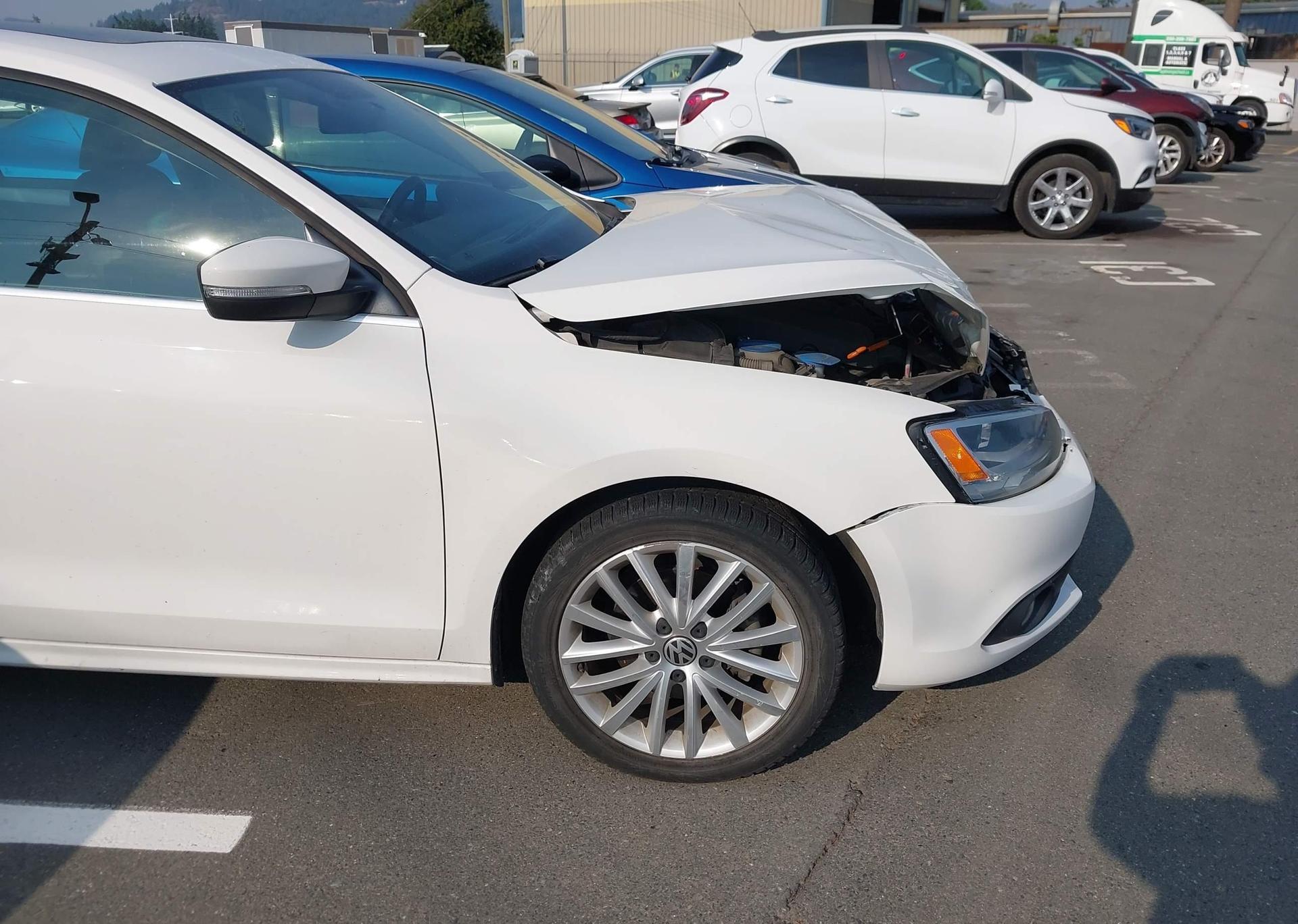 2012 VOLKSWAGEN JETTA SEL
