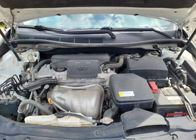 2016 TOYOTA CAMRY