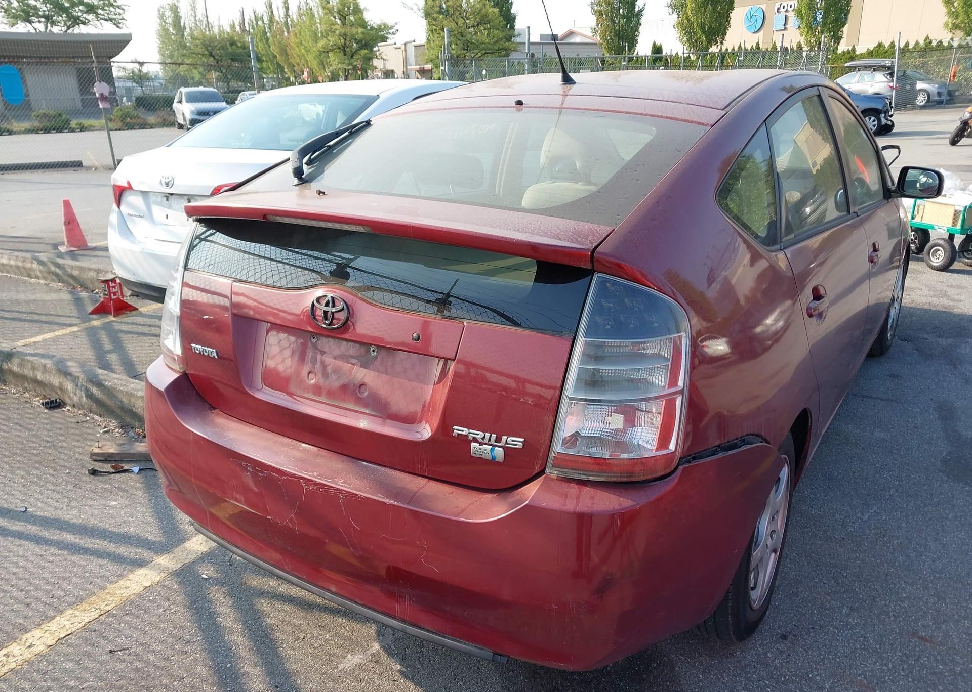 2004 TOYOTA PRIUS