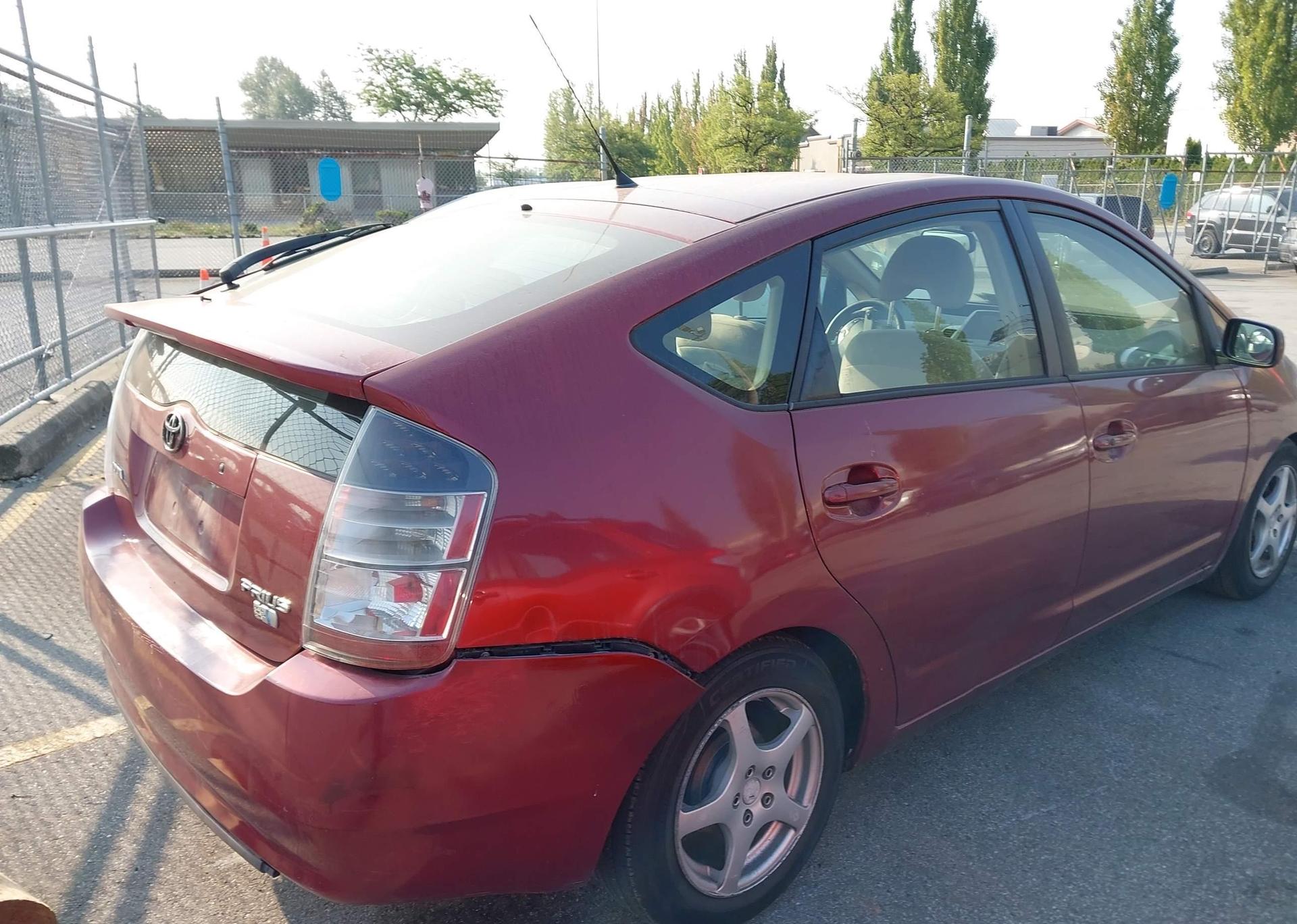 2004 TOYOTA PRIUS