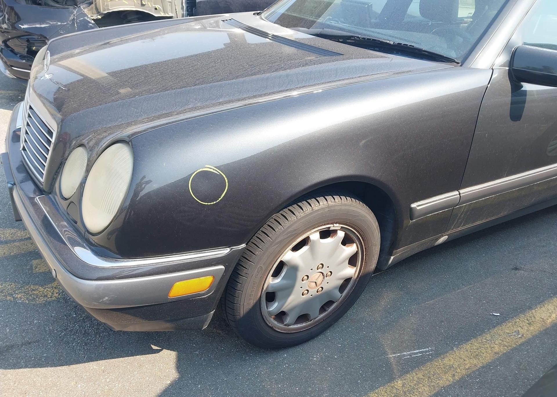1997 MERCEDES-BENZ E 320