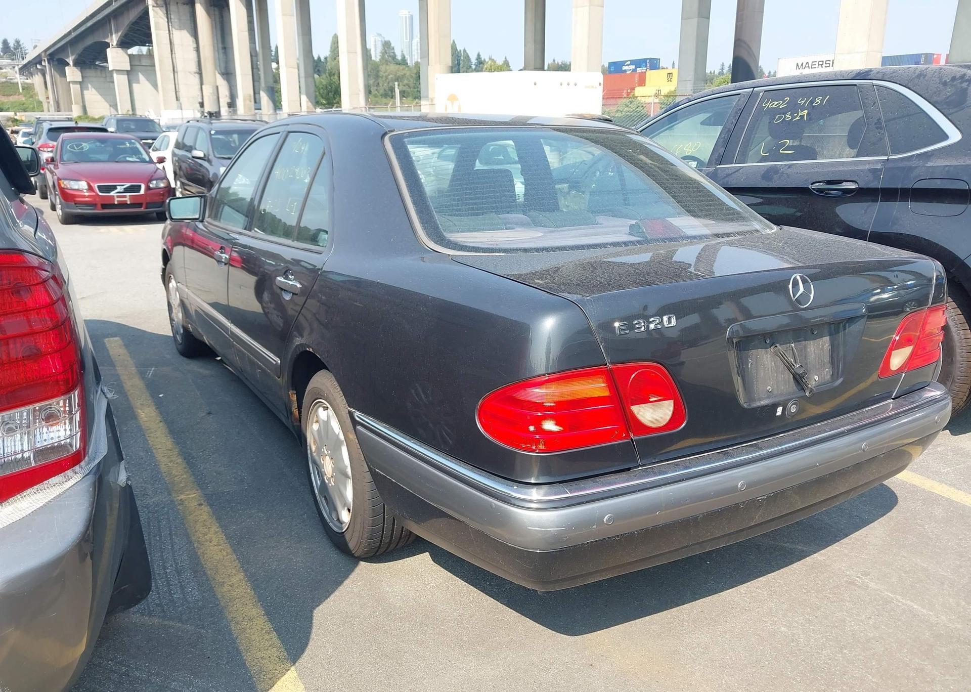 1997 MERCEDES-BENZ E 320