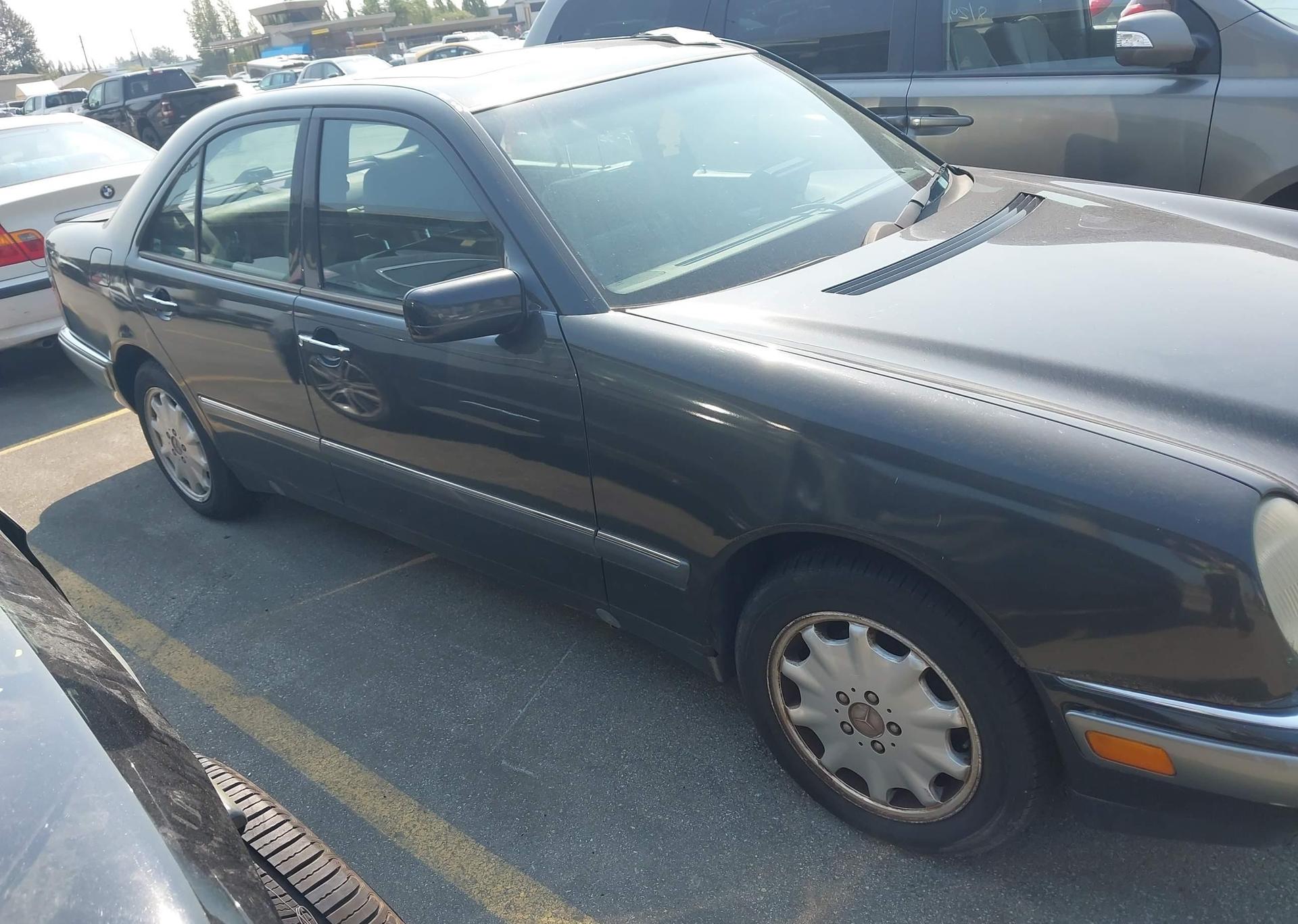1997 MERCEDES-BENZ E 320