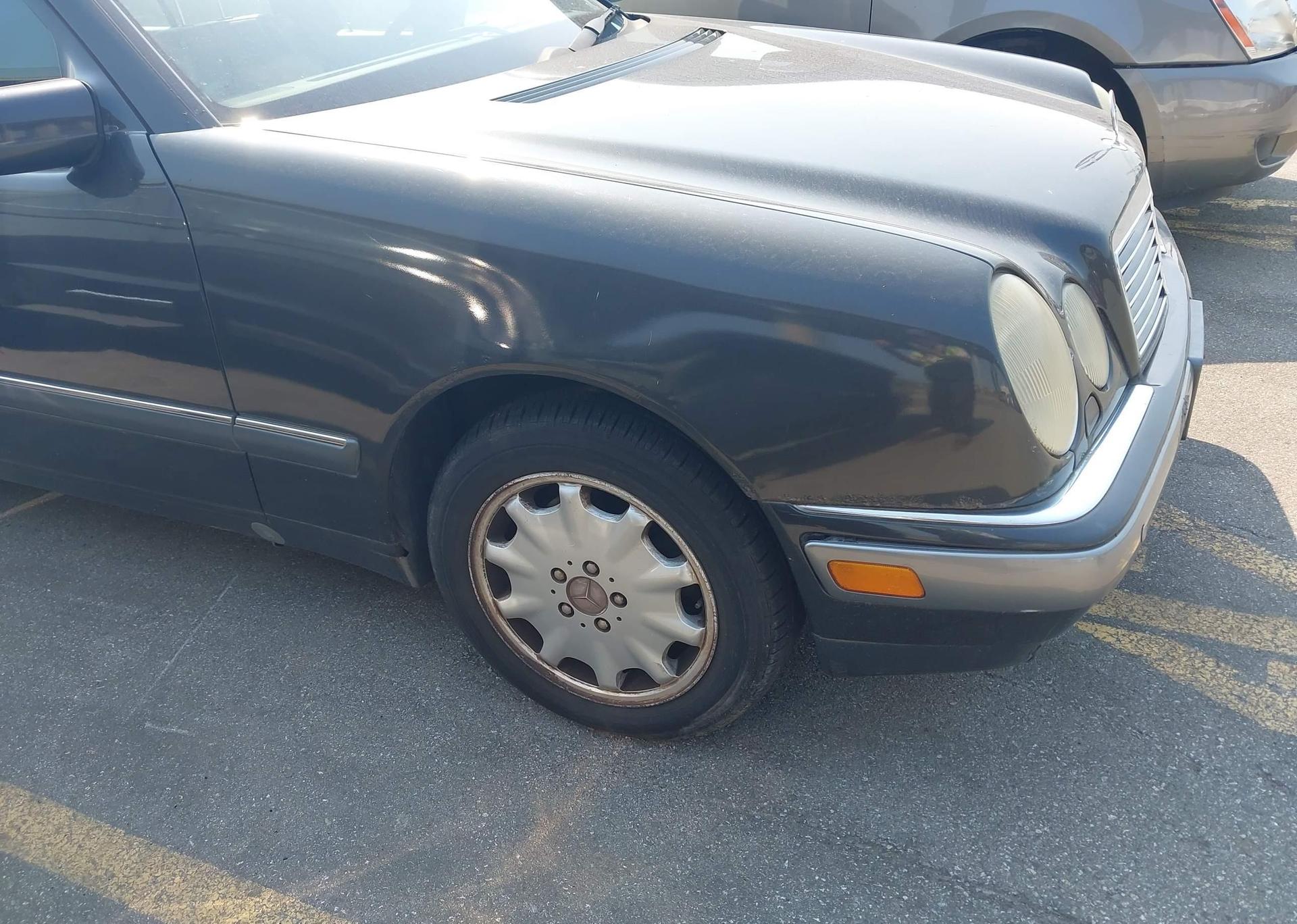 1997 MERCEDES-BENZ E 320