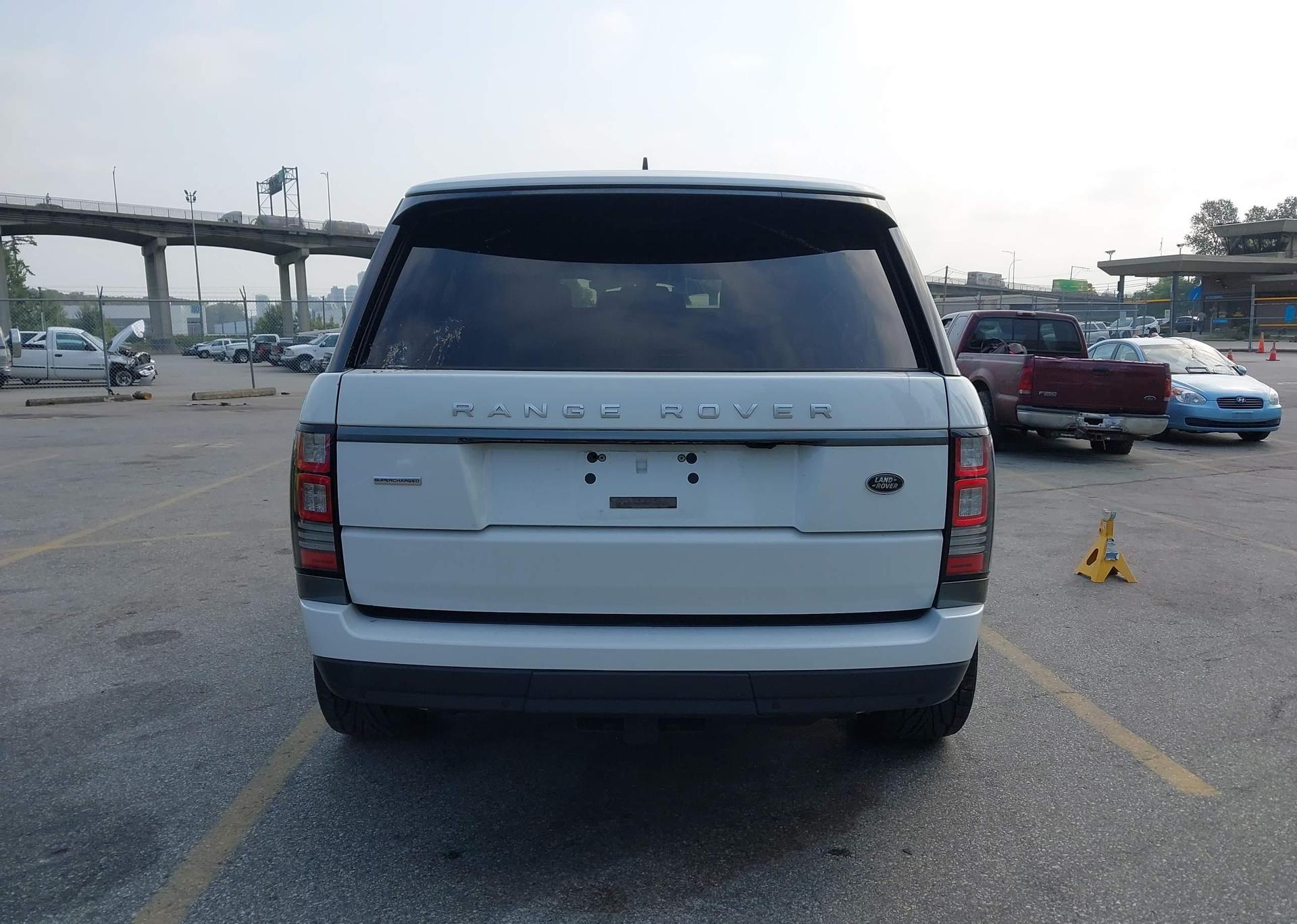 2016 LAND ROVER RANGE ROVER SUPERCHARGED