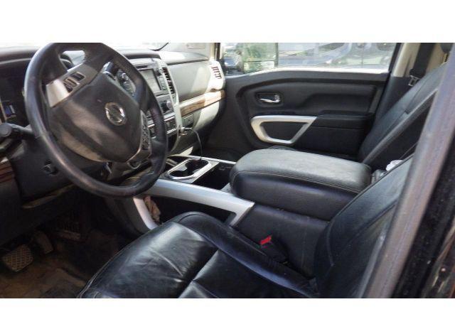 2016 NISSAN TITAN