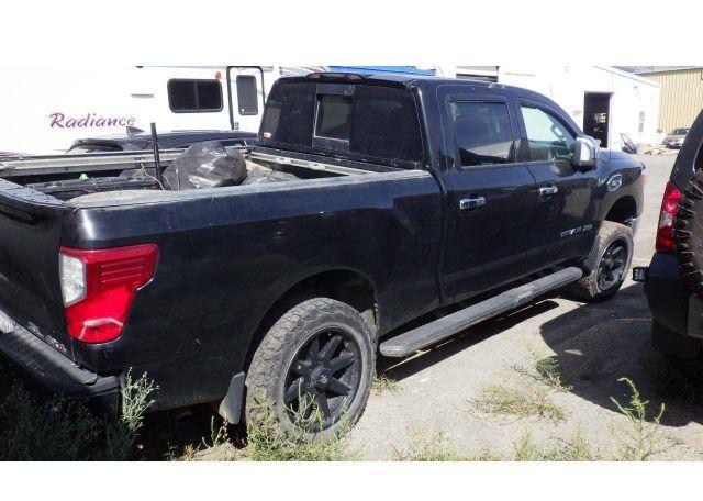 2016 NISSAN TITAN