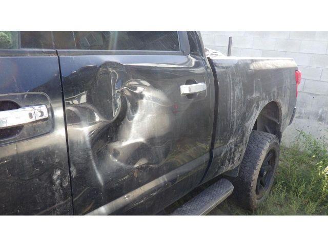 2016 NISSAN TITAN