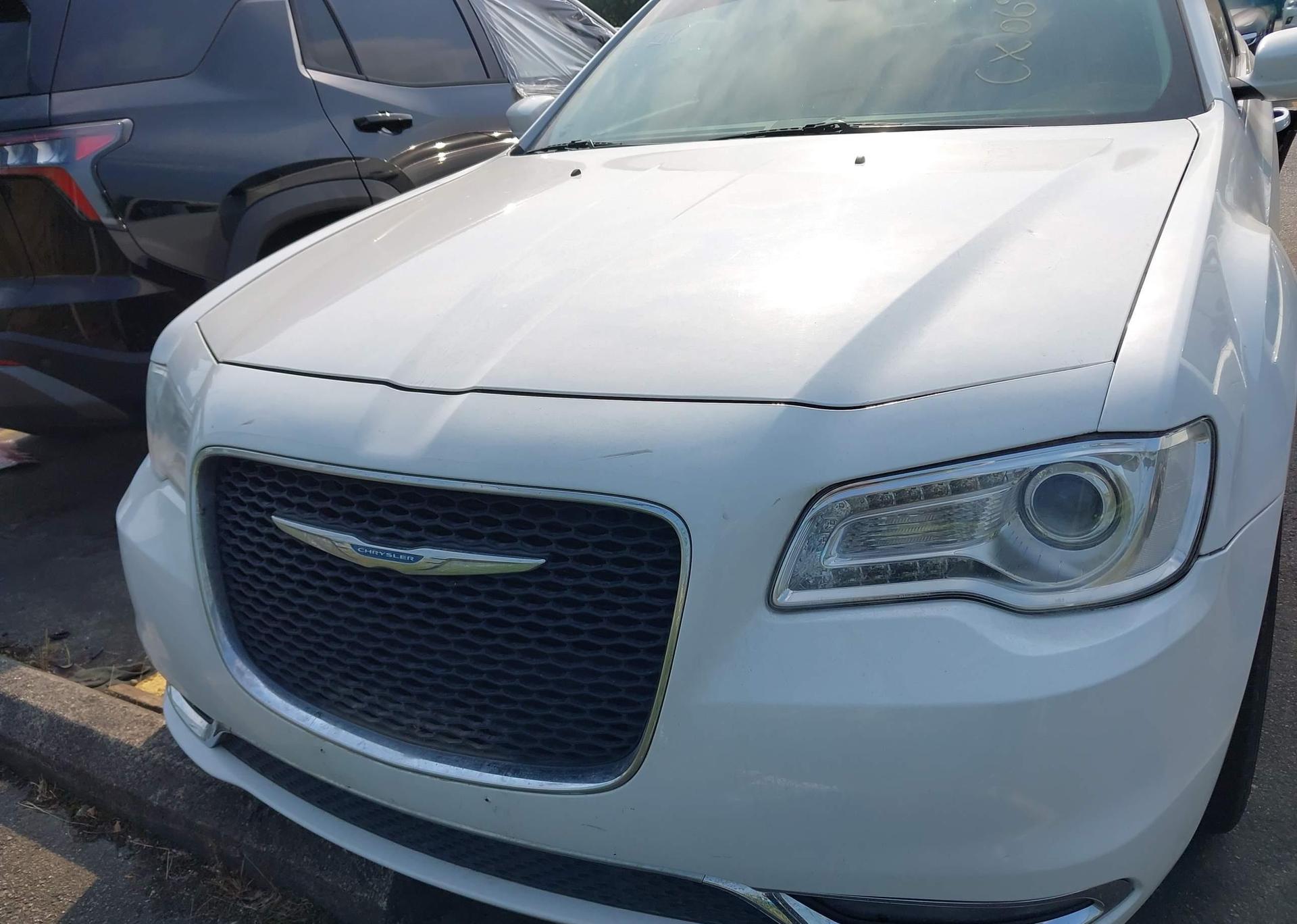 2017 CHRYSLER 300 LIMITED