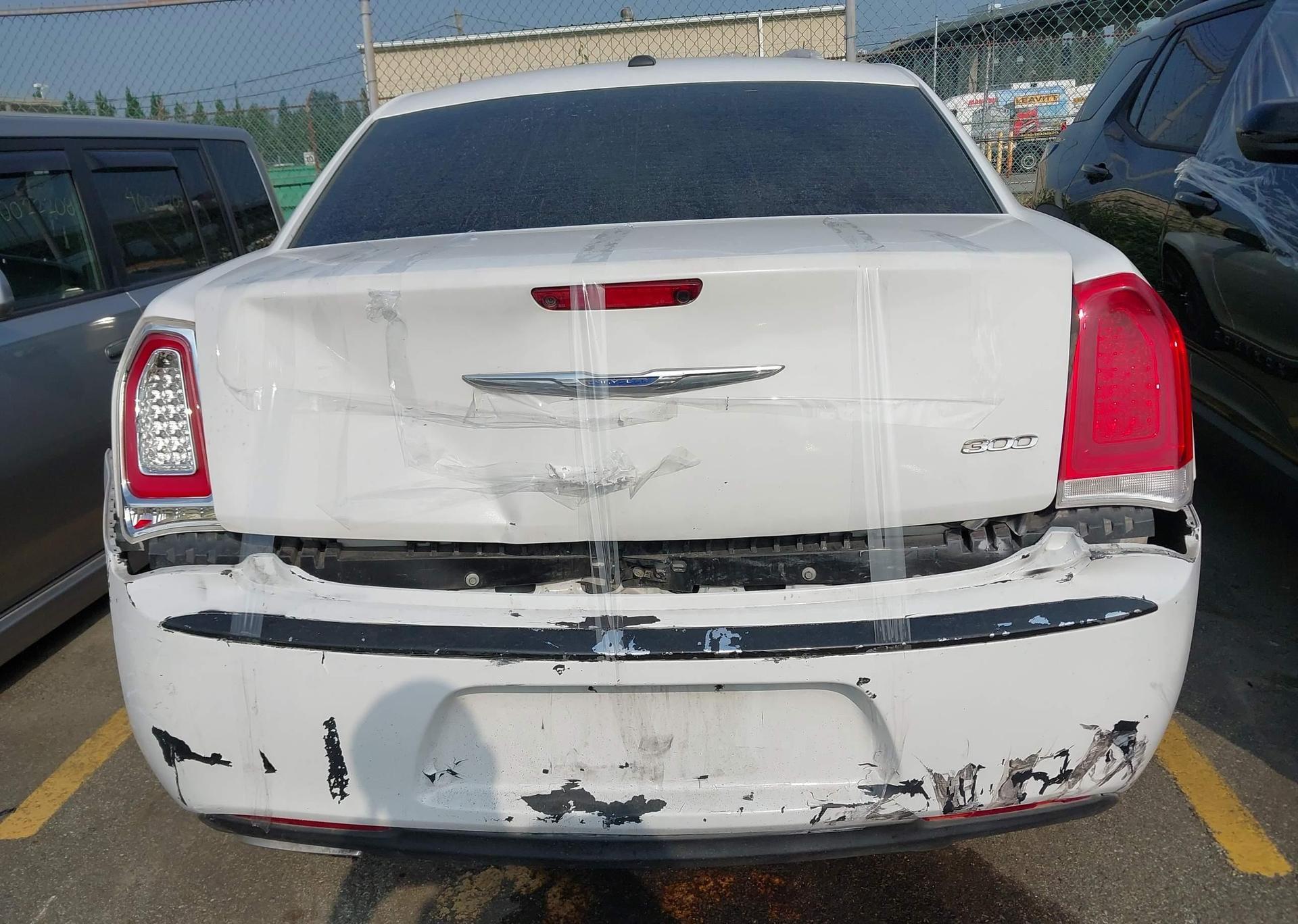2017 CHRYSLER 300 LIMITED