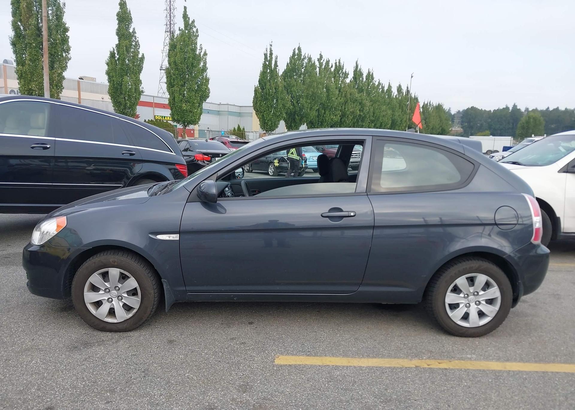 2010 HYUNDAI ACCENT SE