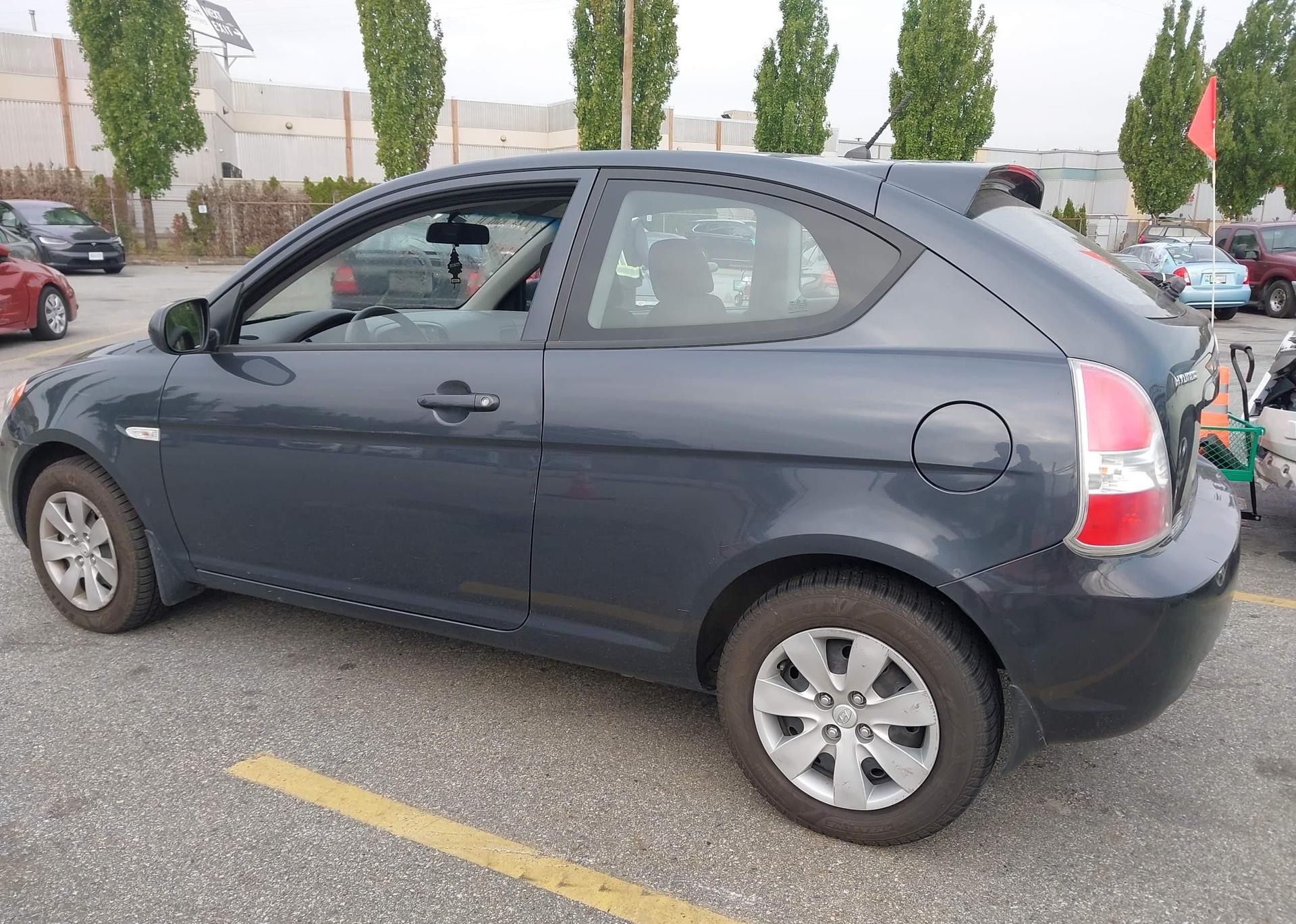 2010 HYUNDAI ACCENT SE