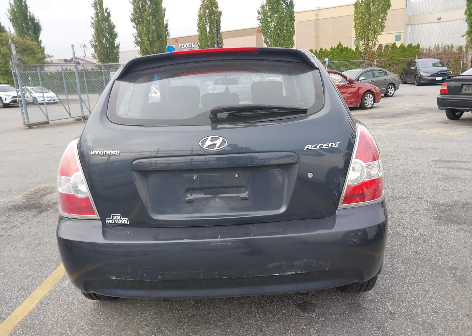 2010 HYUNDAI ACCENT SE