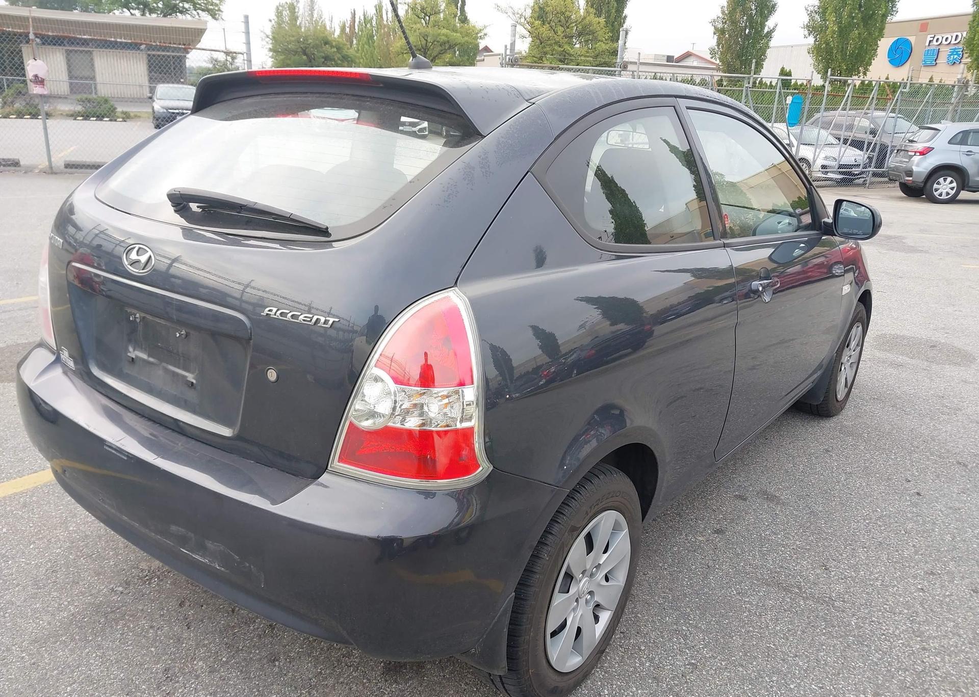 2010 HYUNDAI ACCENT SE