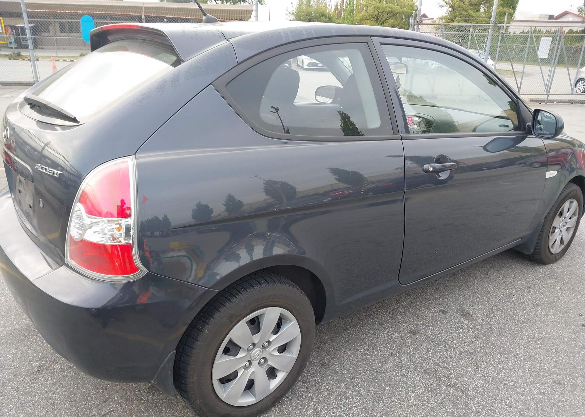 2010 HYUNDAI ACCENT SE