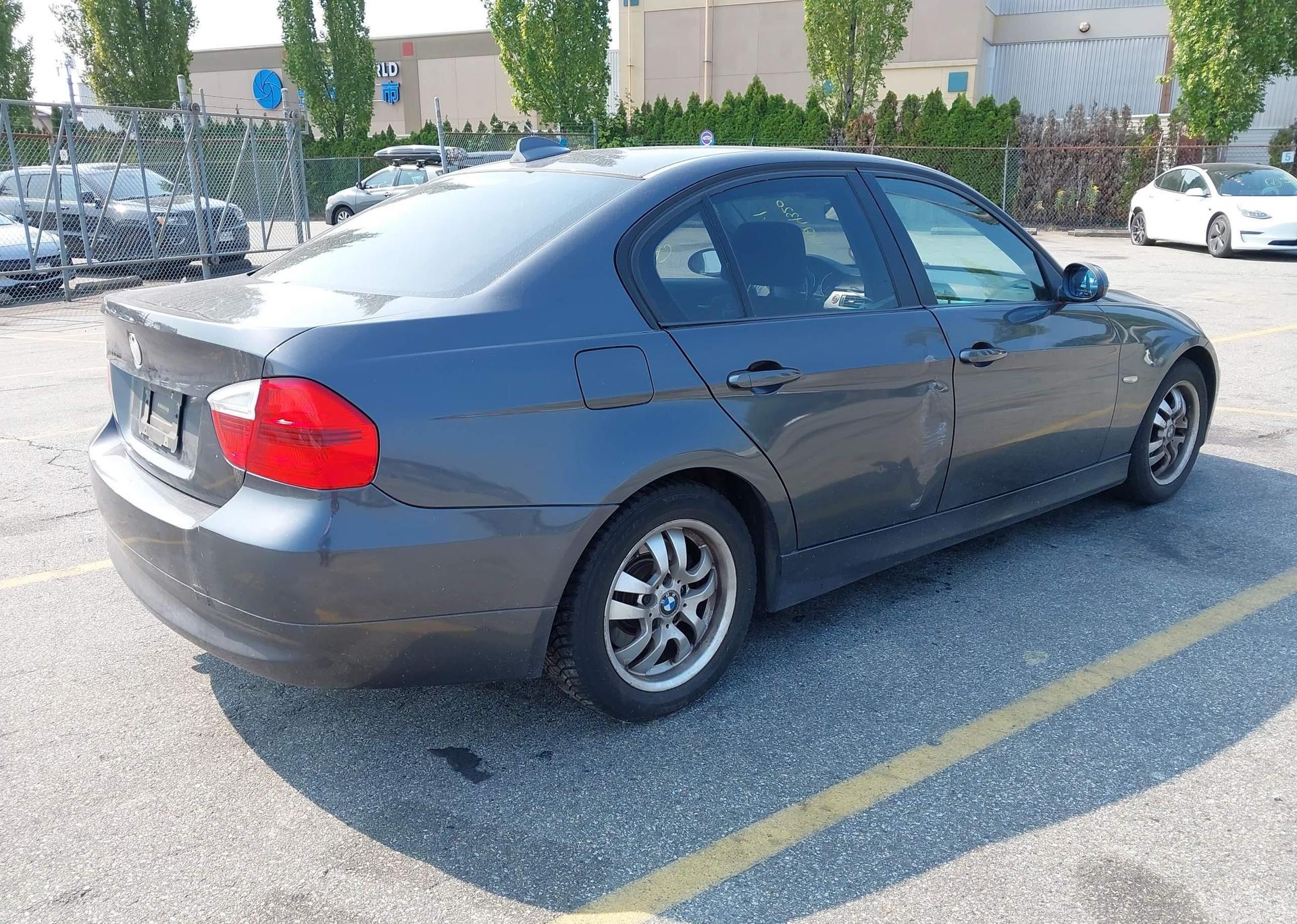 2007 BMW 323I