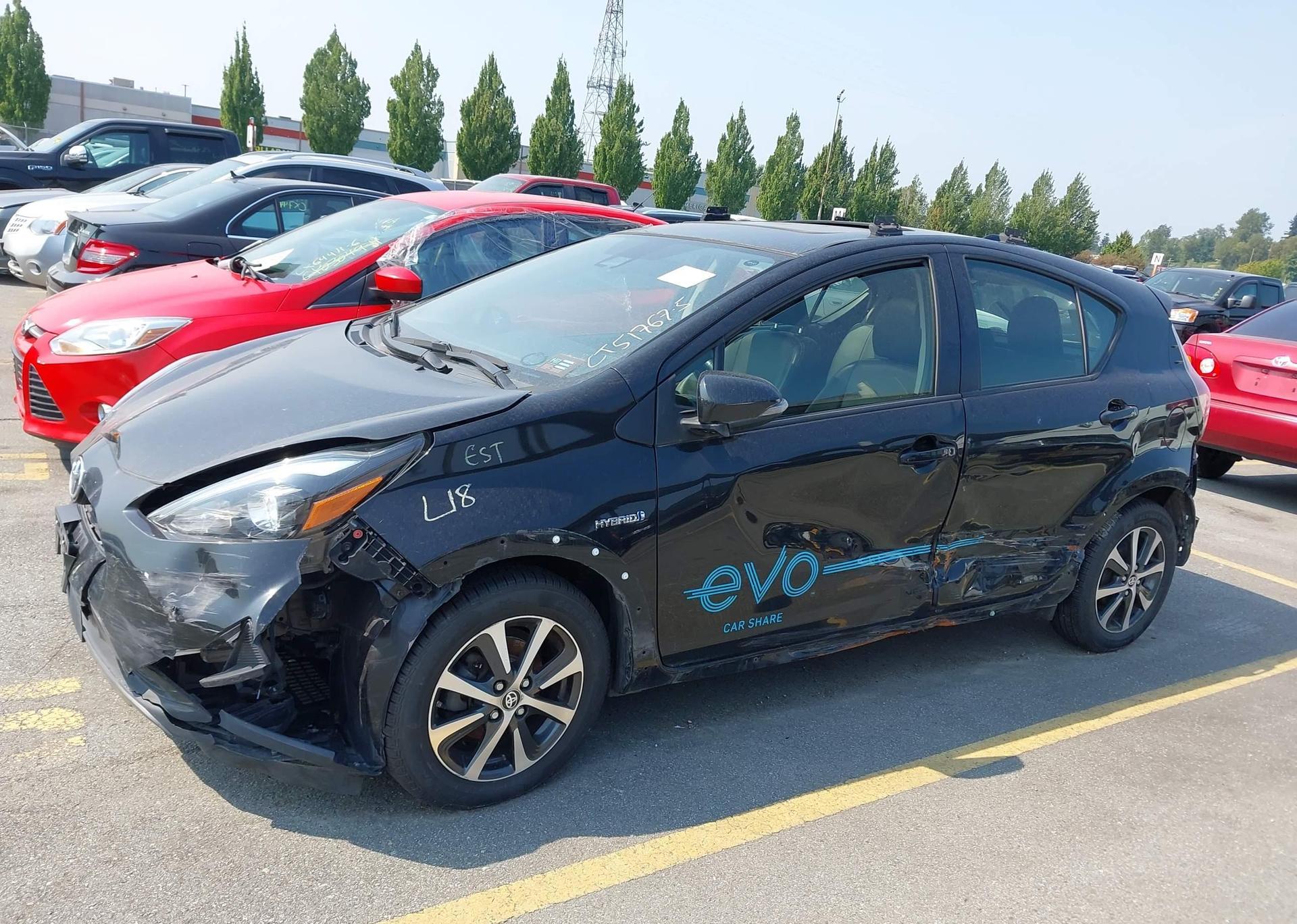 2019 TOYOTA Prius c