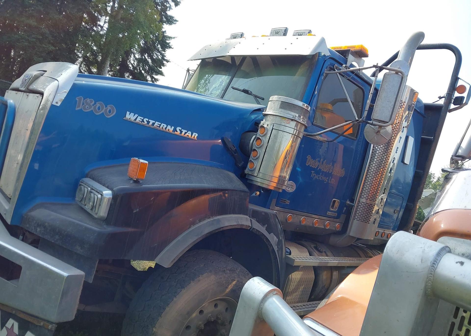 2015 WESTERN STAR/AUTO CAR CONVENTIONAL 4900SA
