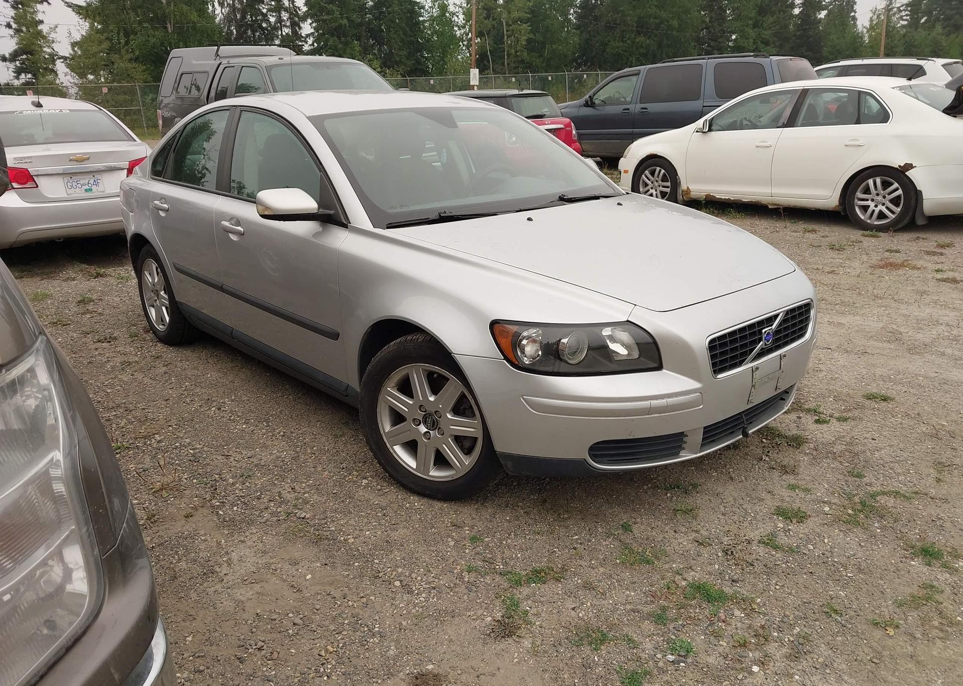 2005 VOLVO S40