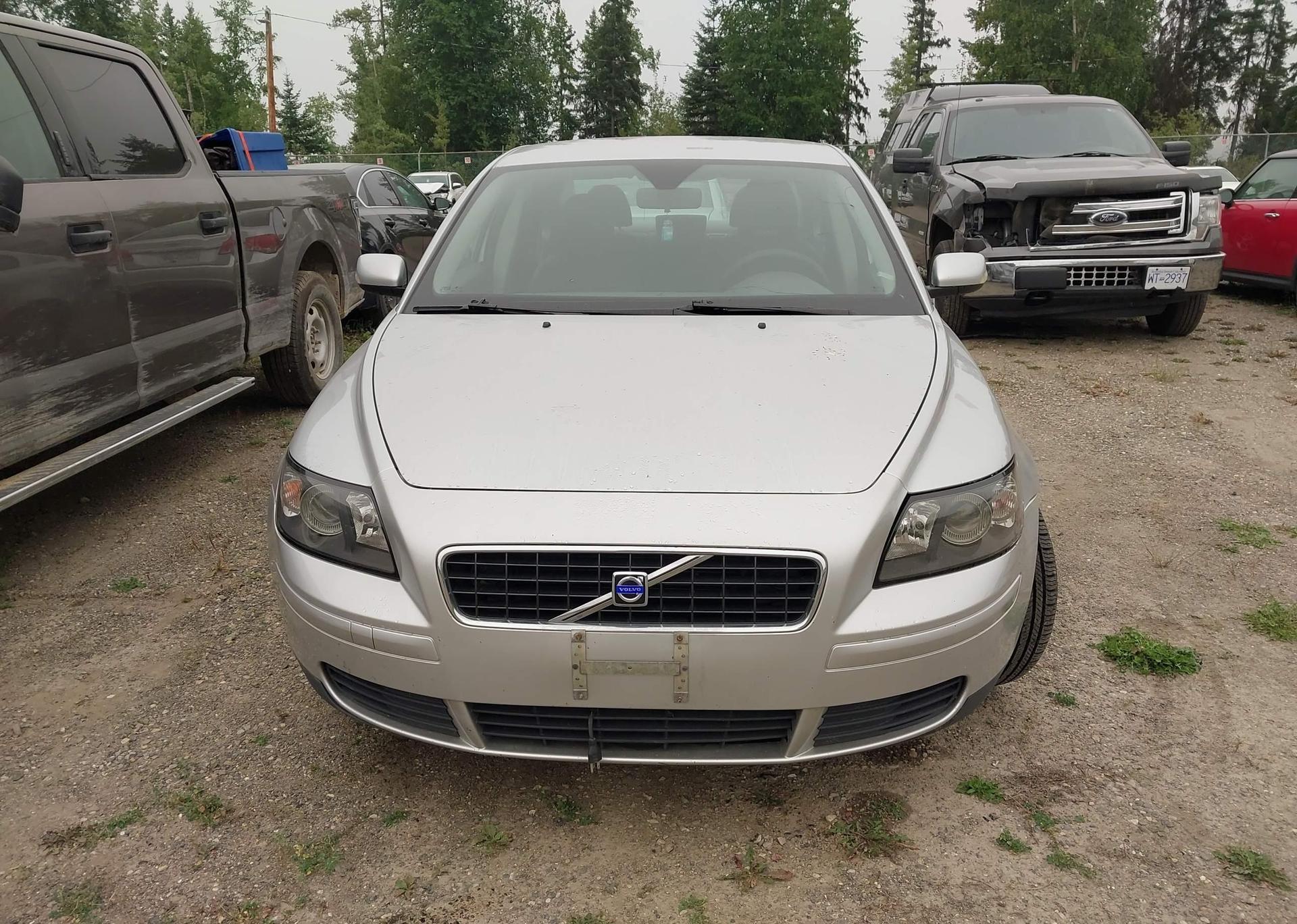 2005 VOLVO S40