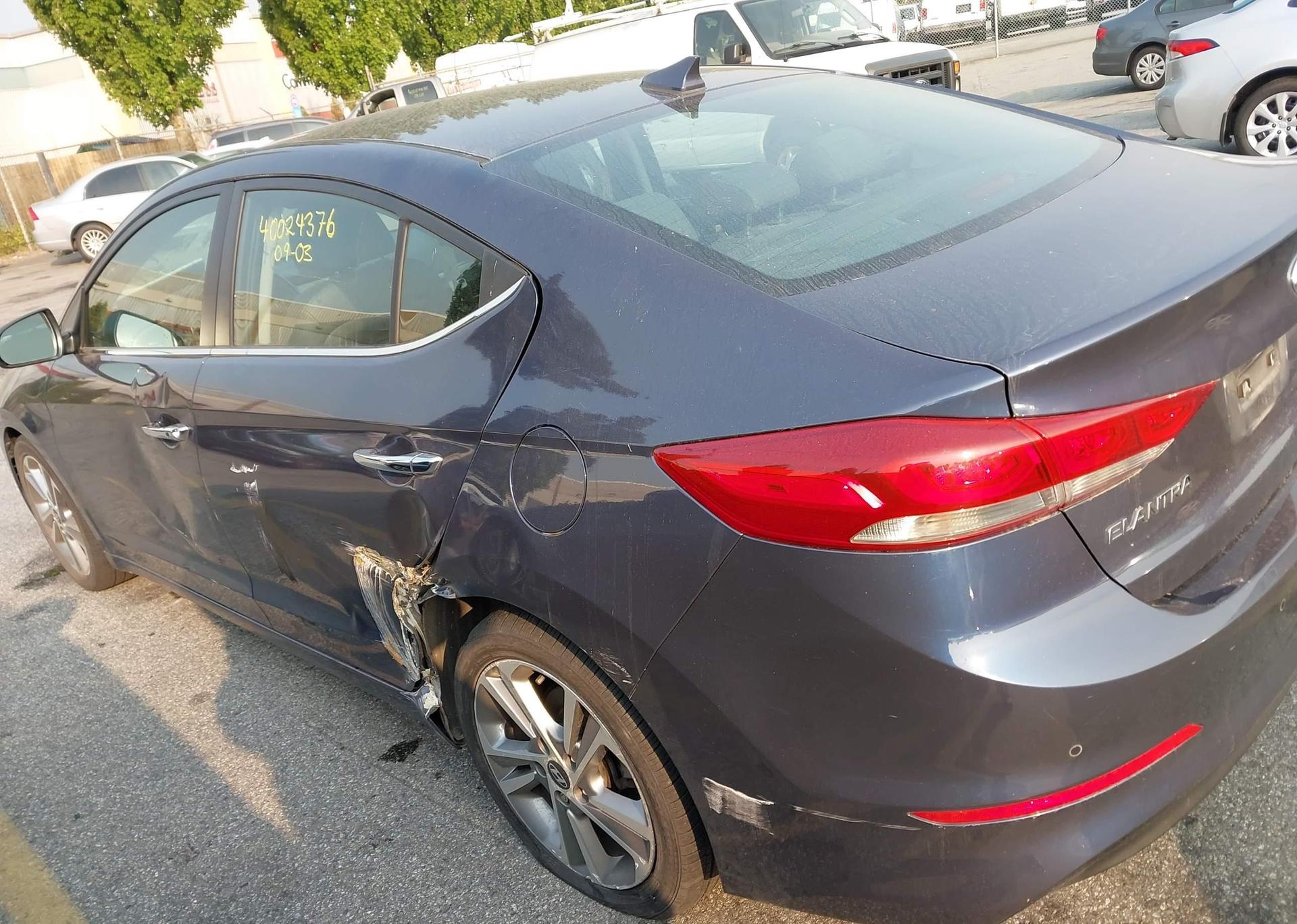 2017 HYUNDAI ELANTRA SE