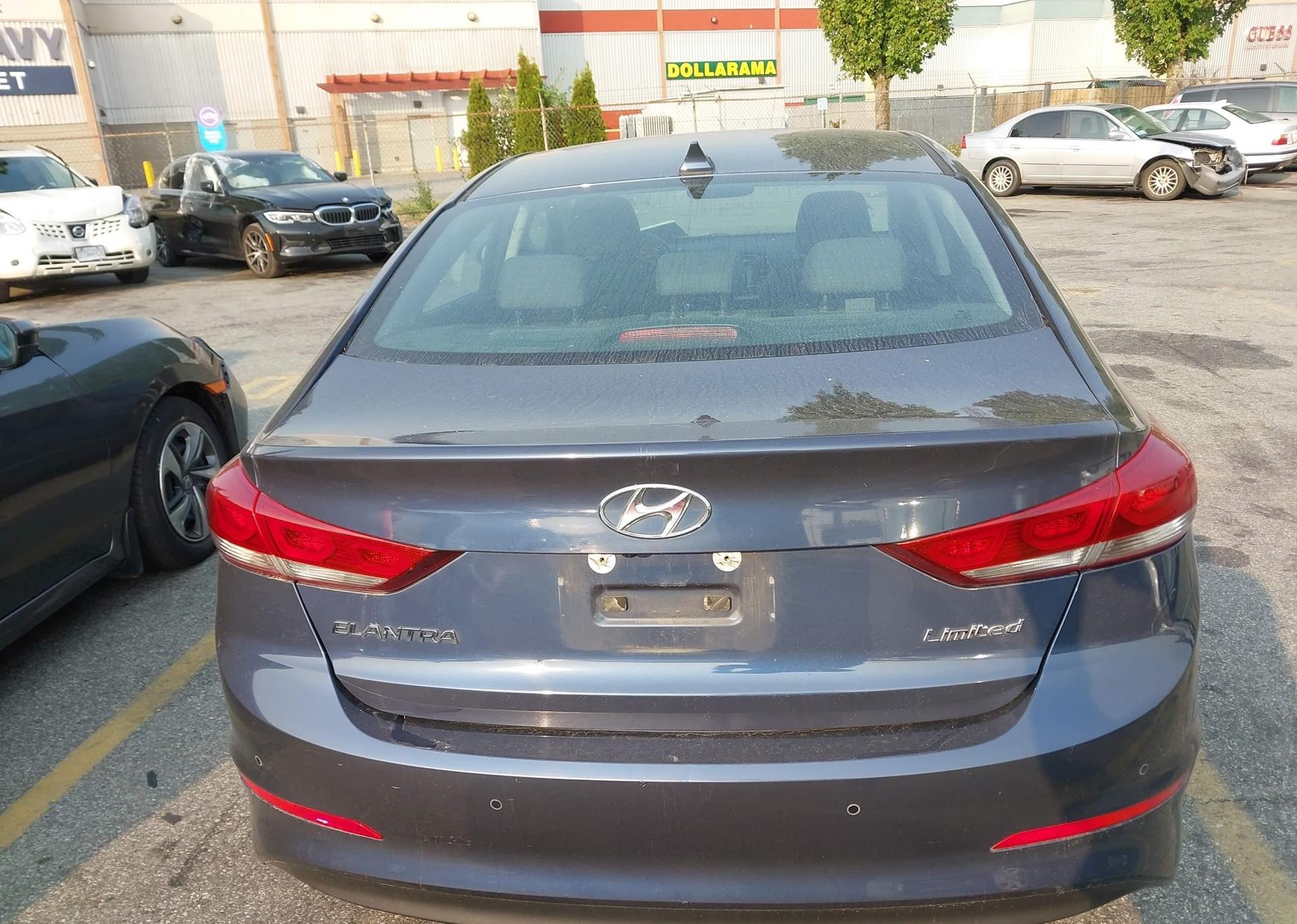 2017 HYUNDAI ELANTRA SE