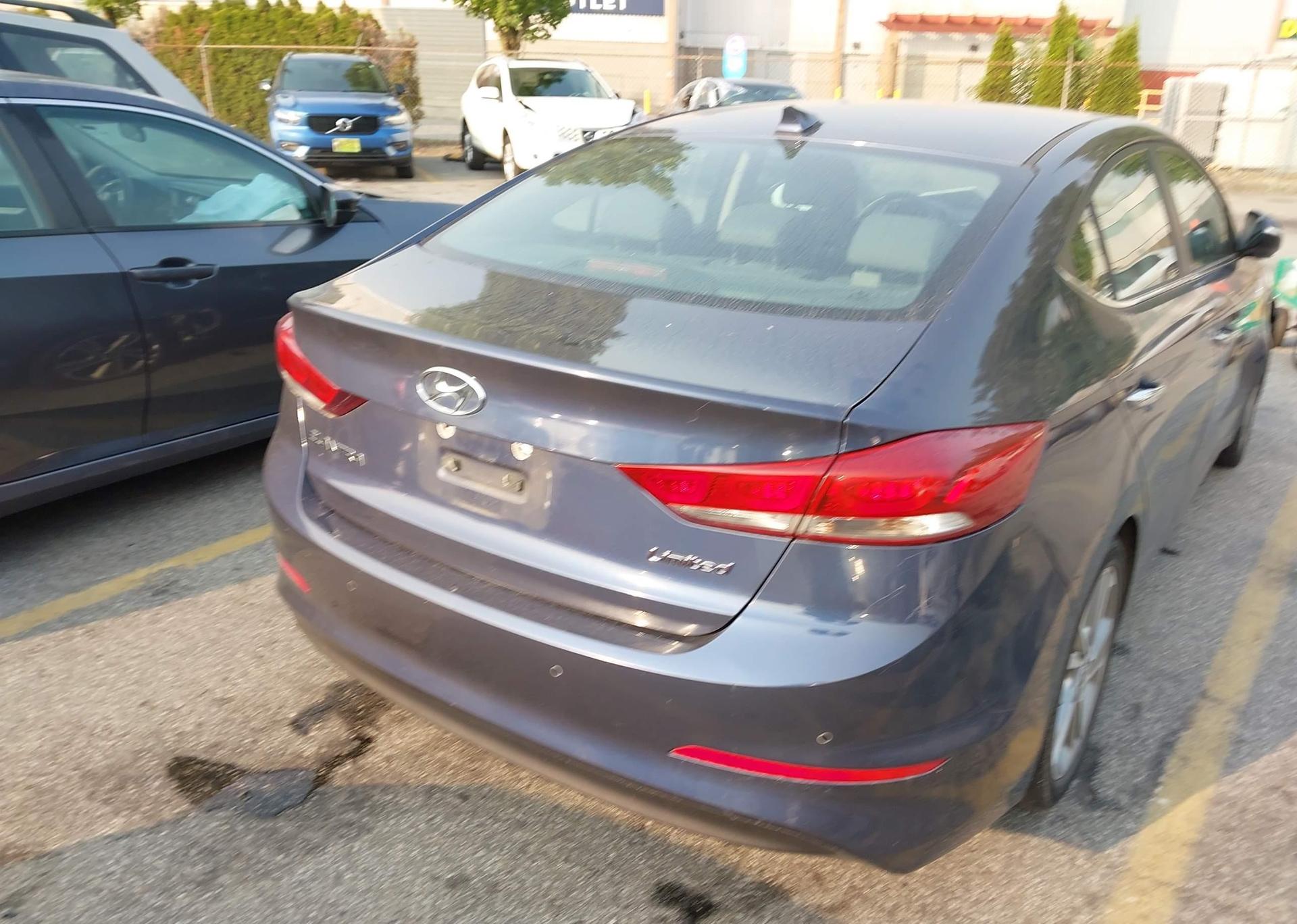 2017 HYUNDAI ELANTRA SE