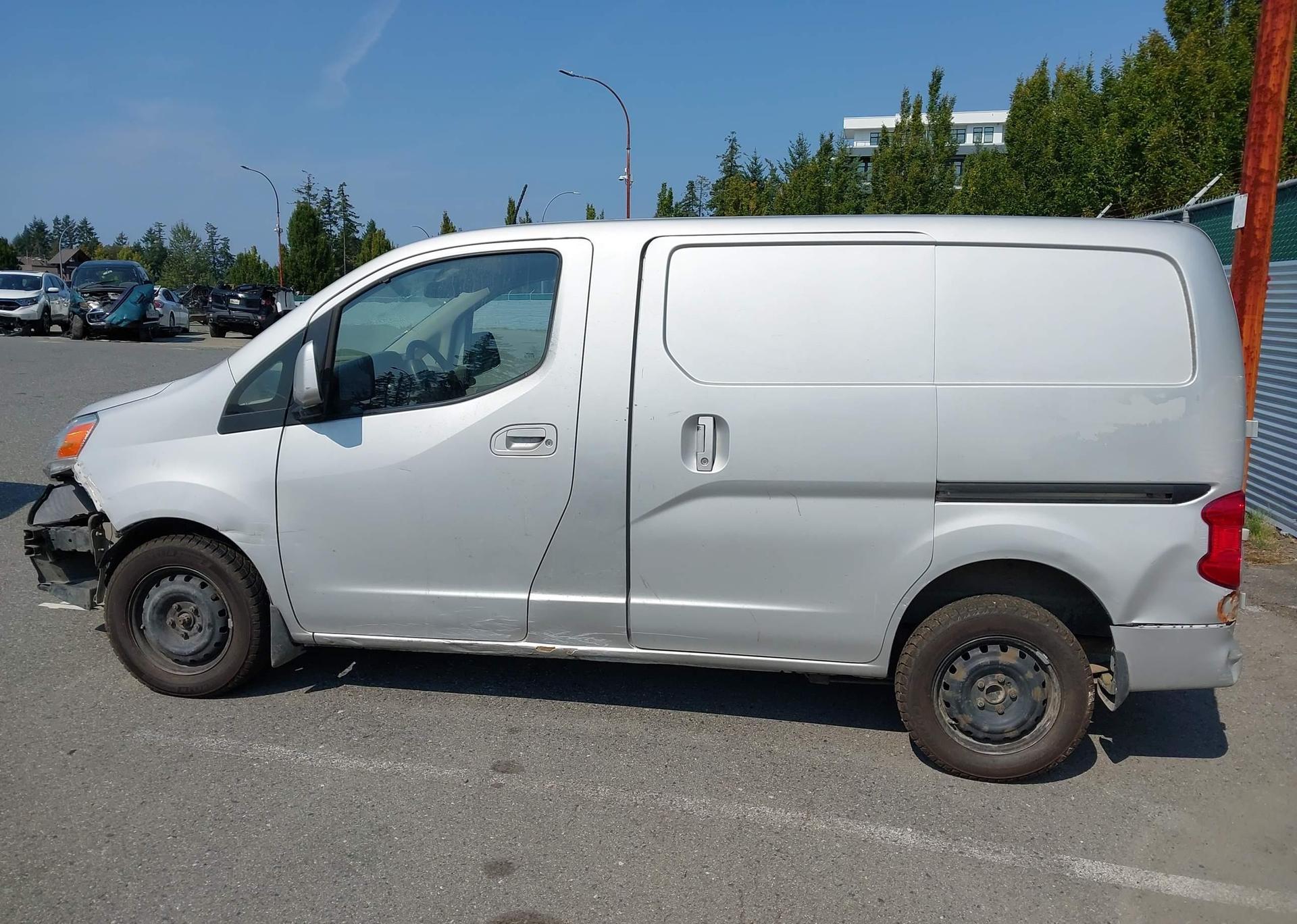 2013 NISSAN NV200 2.5S