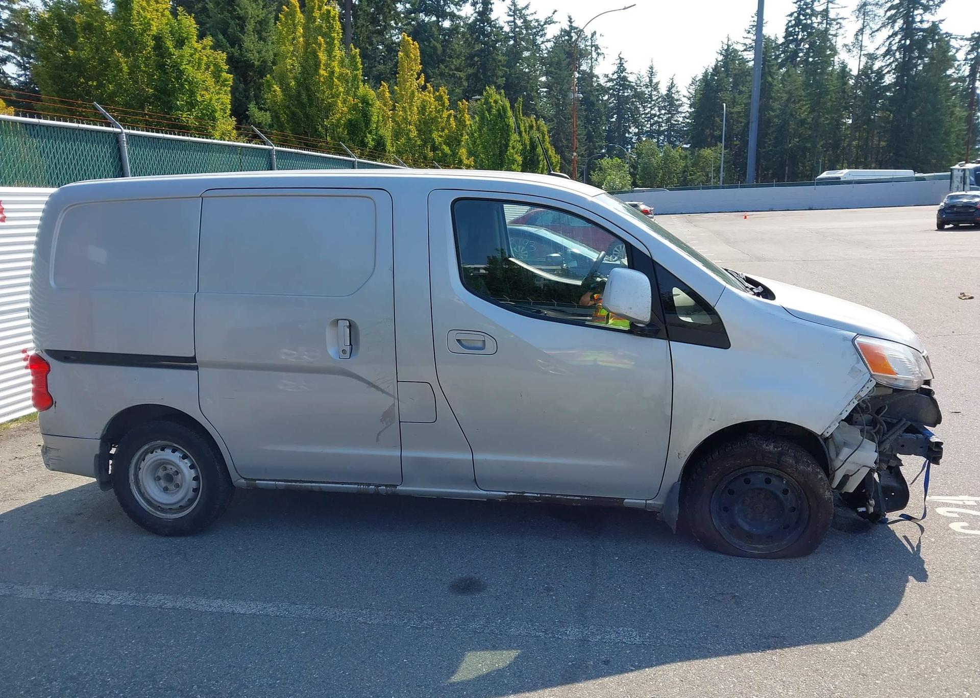 2013 NISSAN NV200 2.5S