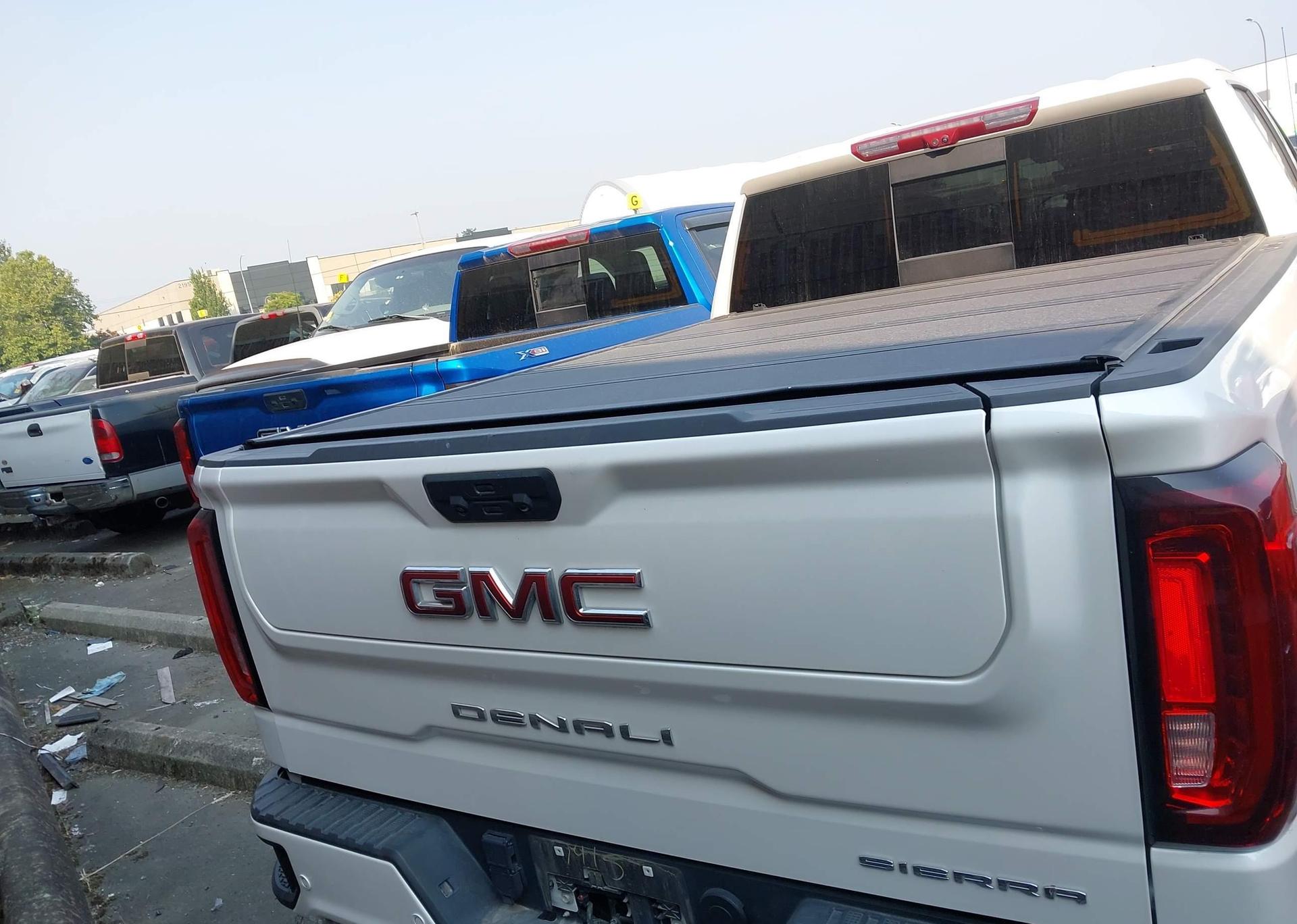 2024 GMC SIERRA K1500 DENALI
