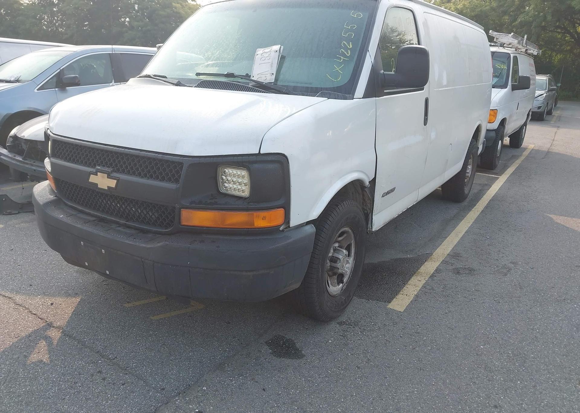 2005 CHEVROLET EXPRESS G2500