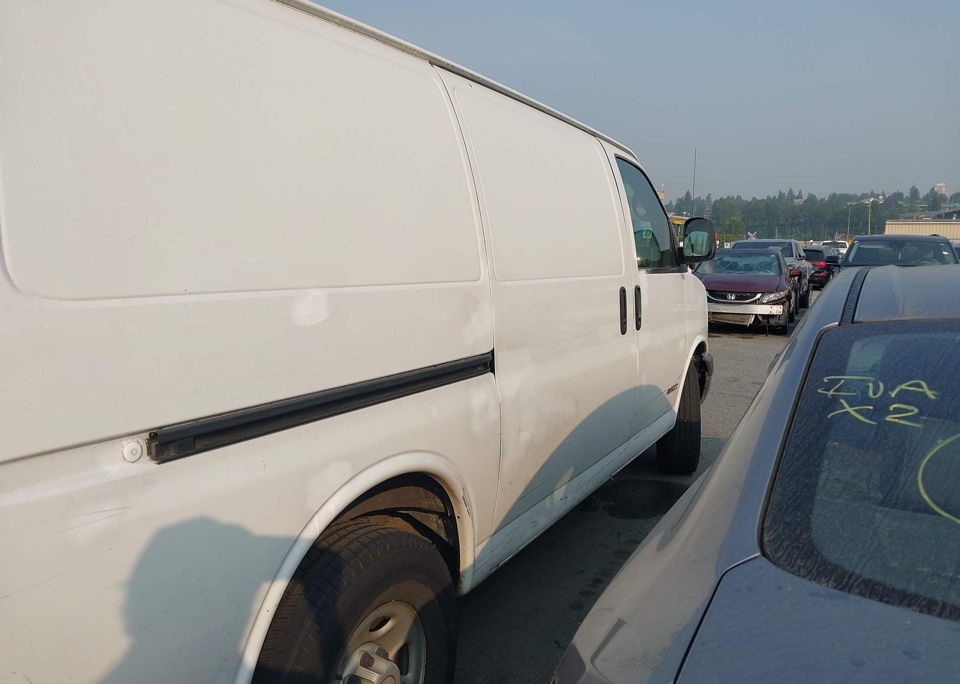 2005 CHEVROLET EXPRESS G2500